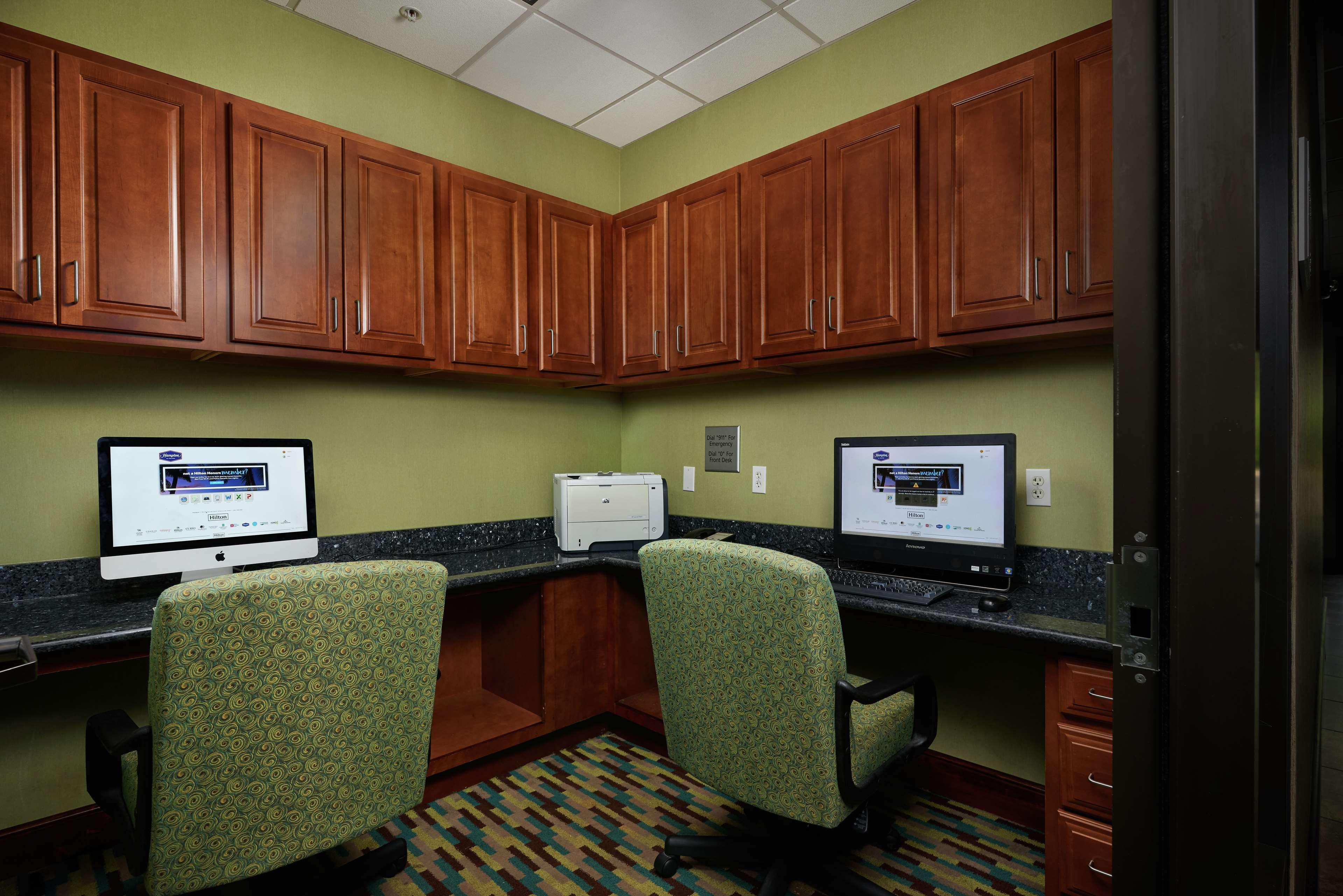 Hampton Inn Bermuda Run / Advance Exteriör bild
