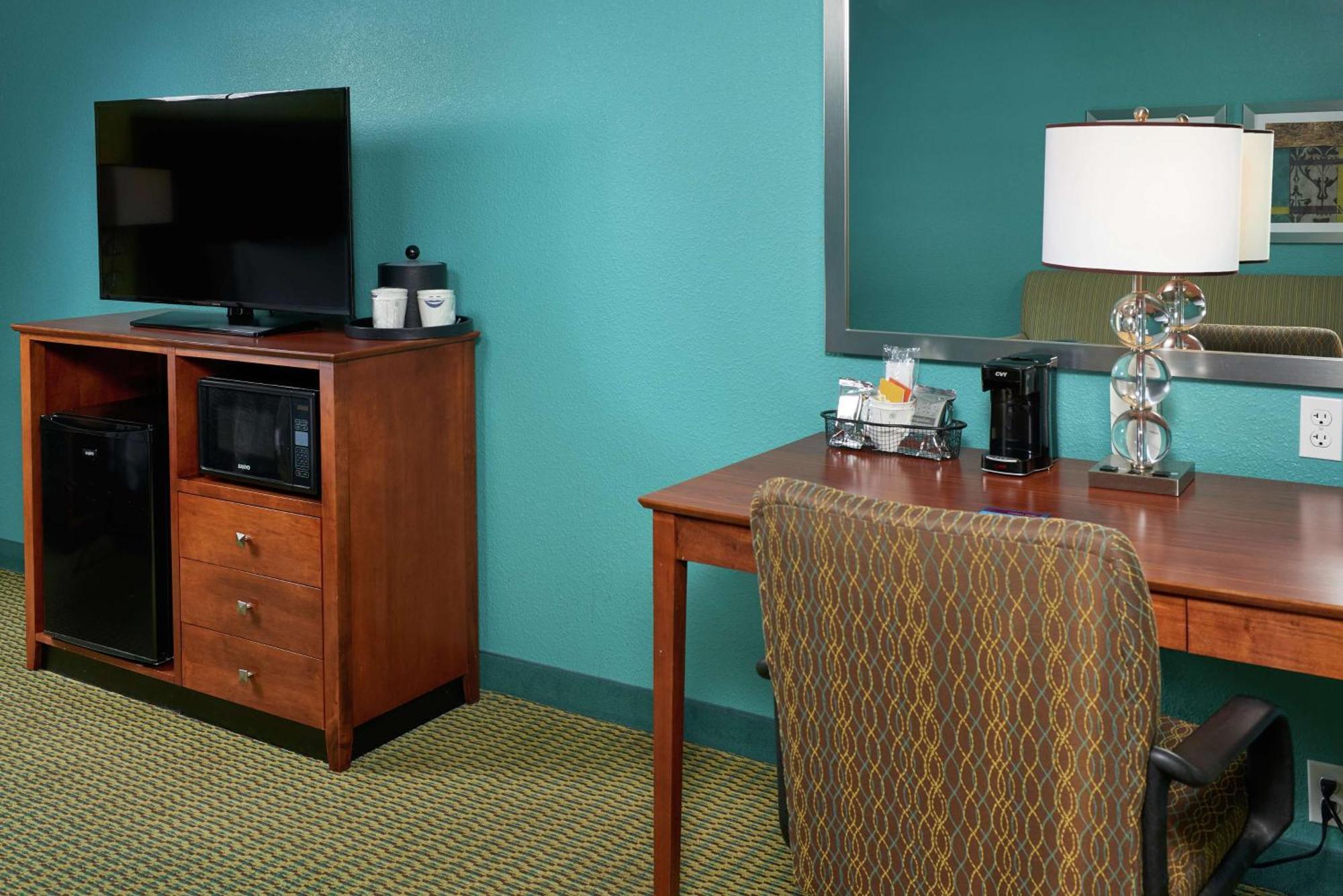 Hampton Inn Bermuda Run / Advance Exteriör bild