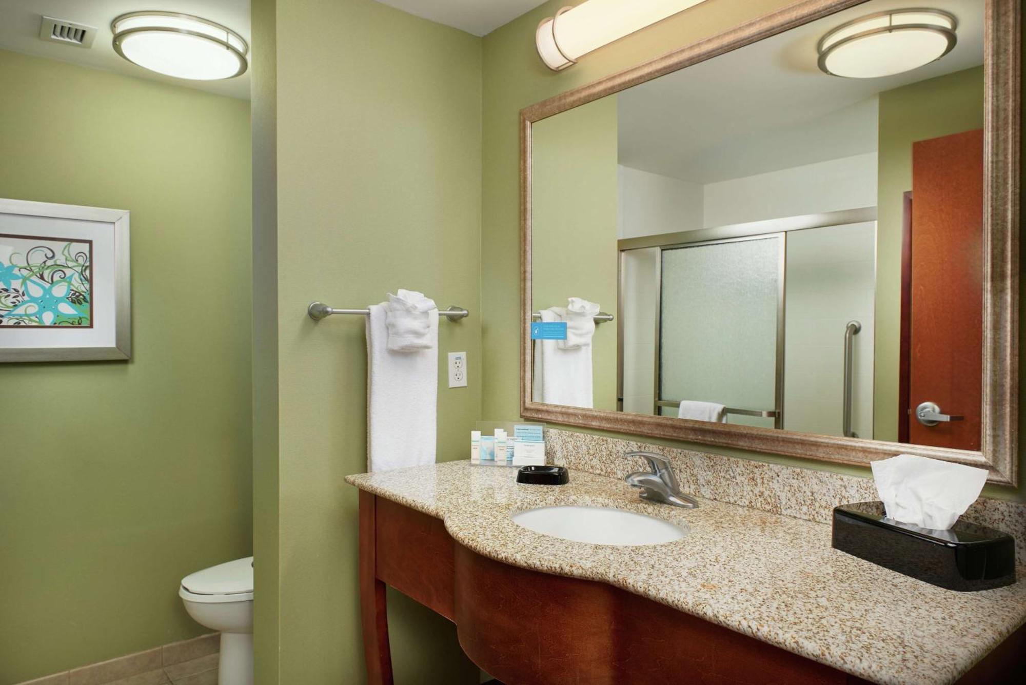 Hampton Inn Bermuda Run / Advance Exteriör bild