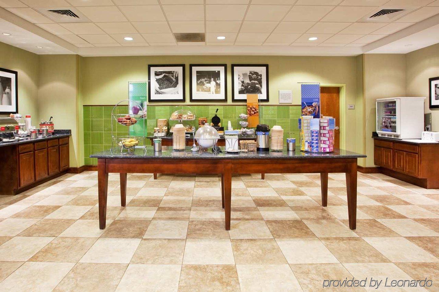Hampton Inn Bermuda Run / Advance Exteriör bild